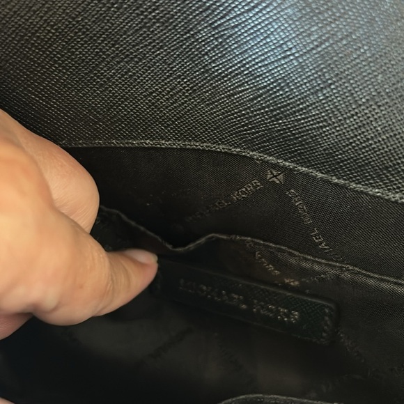 Michael Kors Black and Gray Crossbody Bag with Chevron Design - Picture 14 of 14